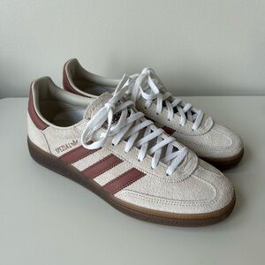 Women’s adidas handball spezial. Warm clay/ cloud white.